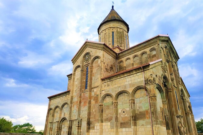 Uplistsikhe Tour With Stalin Museum & Medieval Churches - Tour Overview
