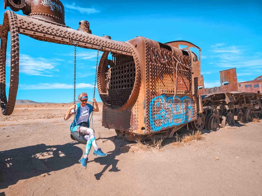Uyuni: 3-Day Tour Uyuni Salt Flats + English Speaking Guide