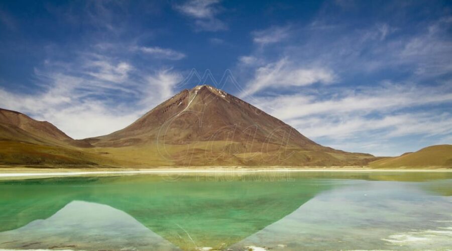 Uyuni Salt Flat and Incahuasi Island 5 Days