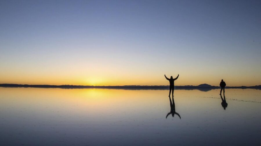 Uyuni Salt Flats 2-Day Tour From La Paz by Flight - Tour Overview and Pricing