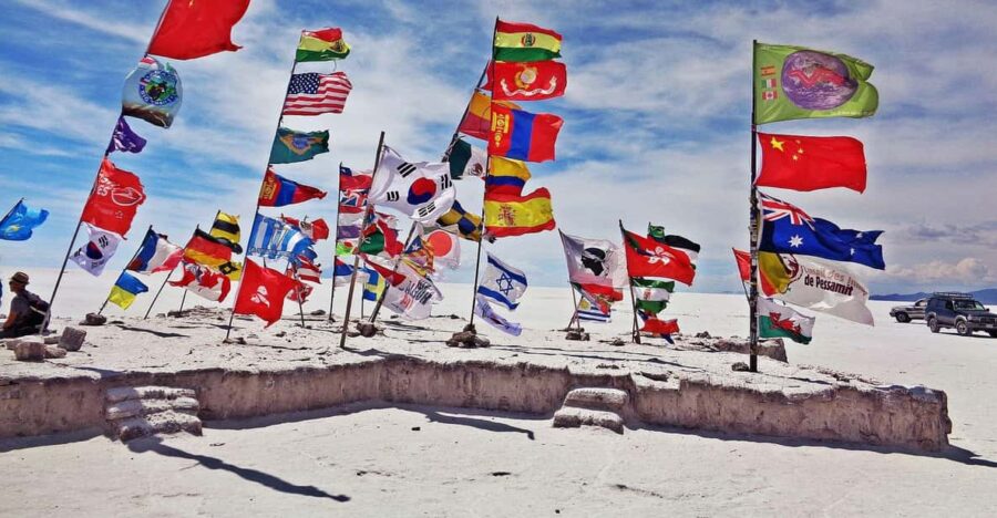Uyuni Salt Flats 3D Classic Tour – Private Room Available