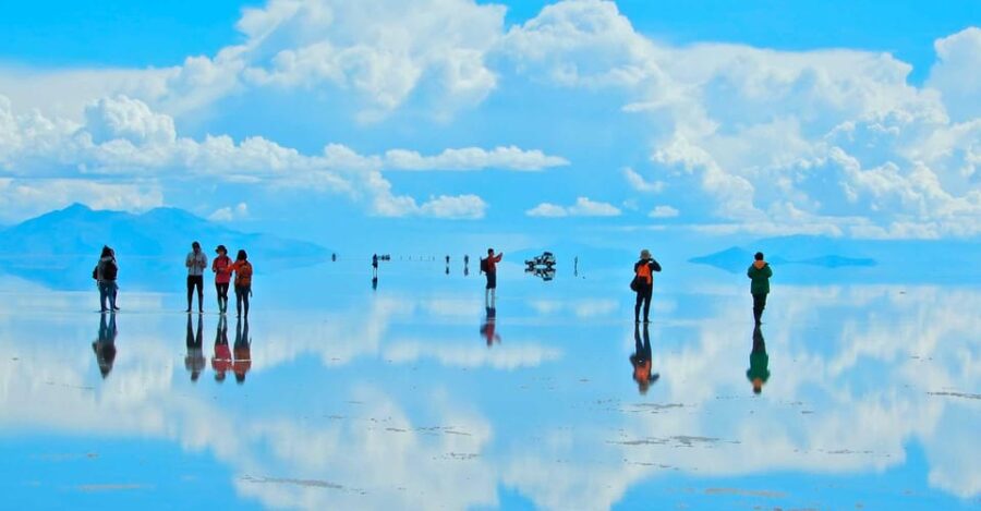 2 Best Private Car With Driver Services In Bolivia