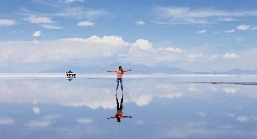 Uyuni Salt Flats and Sunset - Full Day | Guide in Spanish