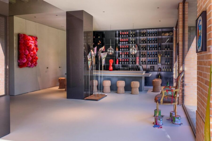 Valdobbiadene: Art and Wine-Painting Session in the Vineyard