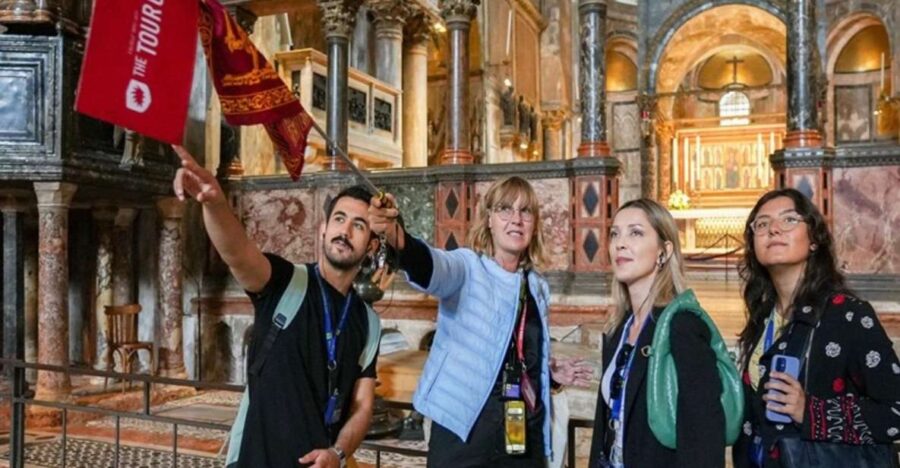 Venice: Doges Palace and St Marks Tour With Gondola Ride