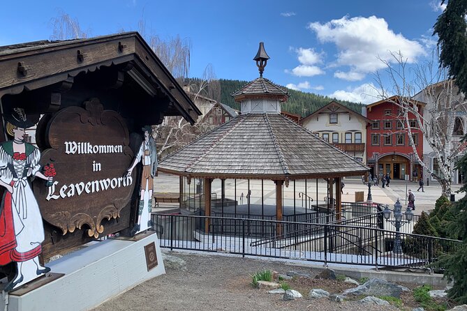 Visit Leavenworth on a Guided Cascades and Snoqualmie Falls Tour - Tour Overview