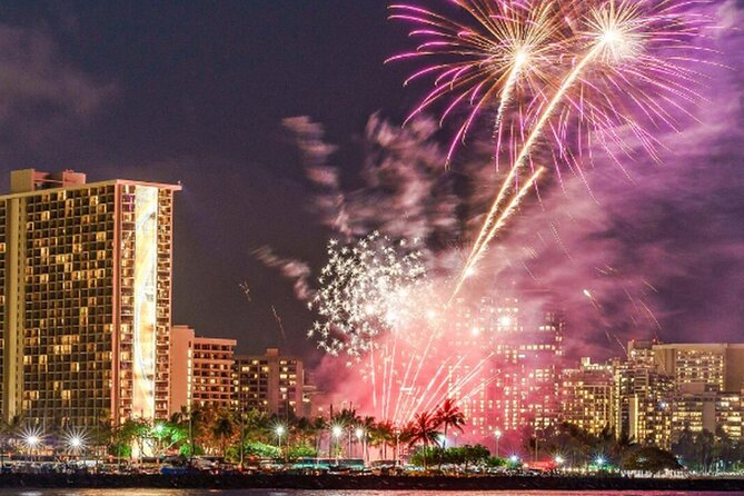 Waikiki Firework Cruise With Dinner Reservations