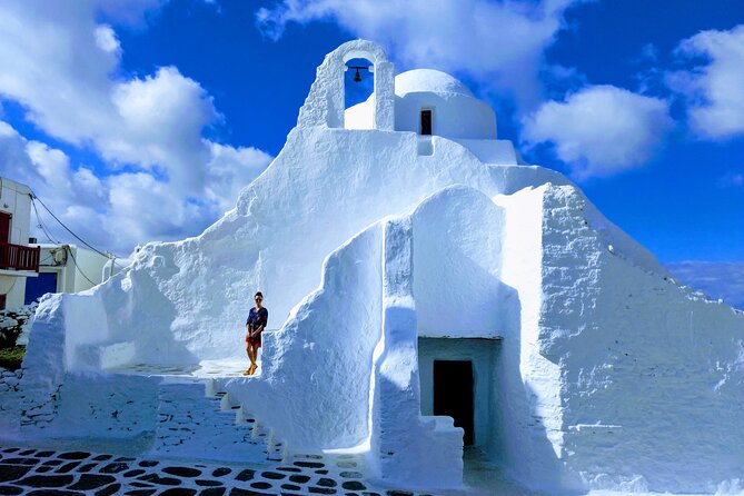 Walking Tour in Mykonos Town & Secluded Beach Picnic - Overview of the Excursion