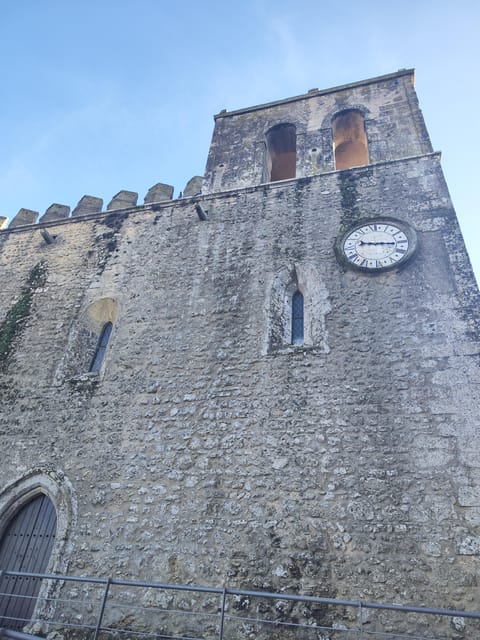 Walking Tour in Palmela With Gastronomic Tasting