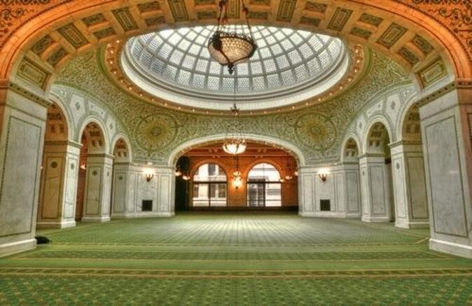 Walking Tour of Chicago’s Artsy Cultural Landmarks