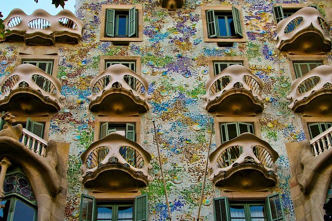Whimsical Gaudi Tour + Park W/Modern Style Expert Guide
