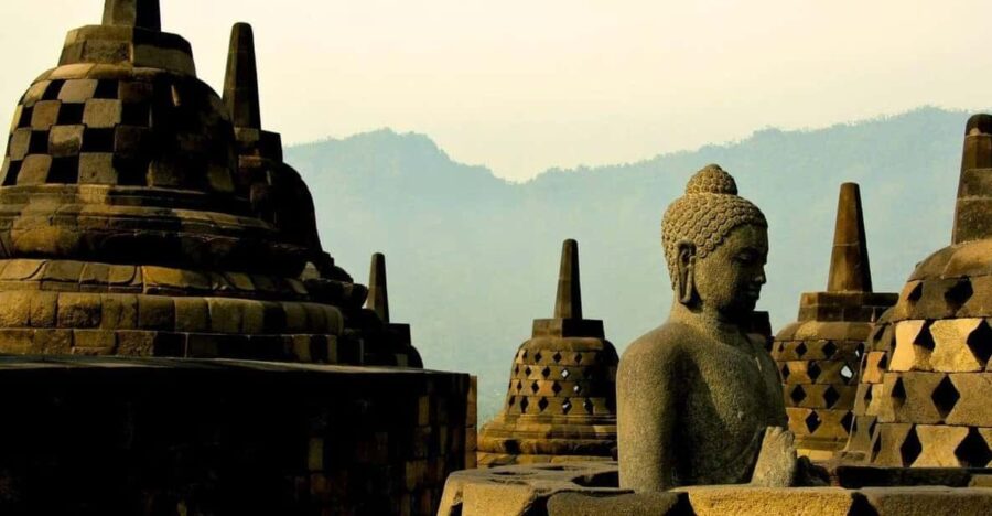Yogyakarta: Borobudur and Prambanan Temple Transfer and Tour