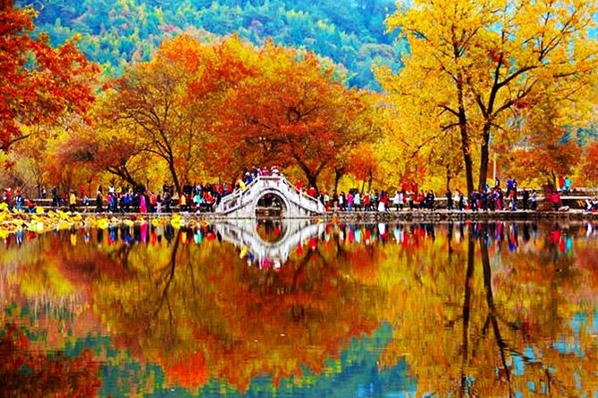 2-Day Huangshan and Hongcun Village Private Tour From Shanghai by Bullet Train