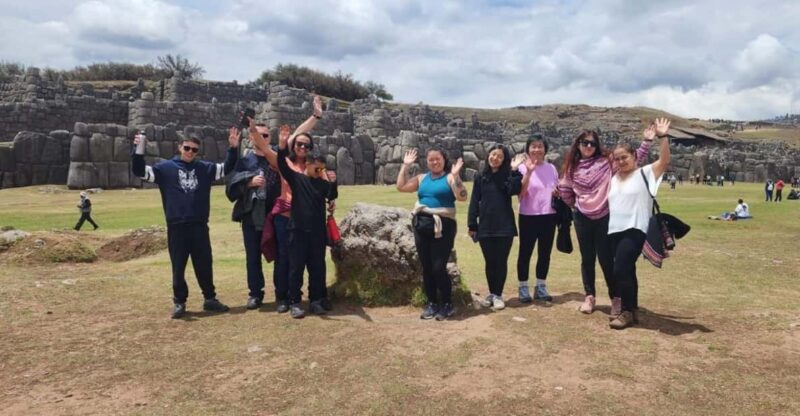From Cusco: Machu Picchu 6D 5N + Hotel 3★ ★ ★ - Group and Language Details