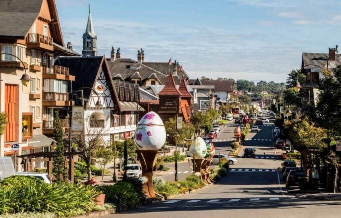 Porto Alegre to Gramado and Canyons Guided Tour in English - Tour Languages