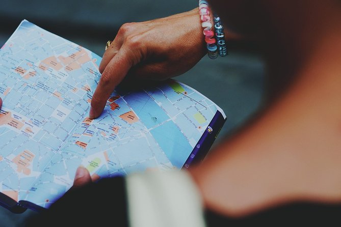Vienna → Budapest - 2h of Sightseeing - Comfortable Premium Car Private Transfer - Accessibility and Transport