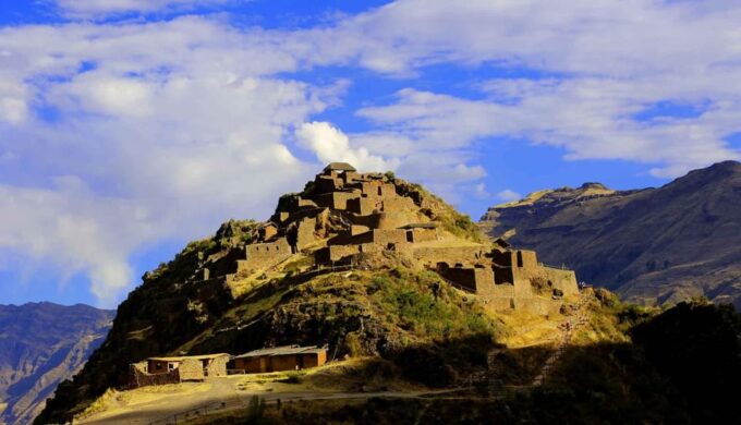 Enchanting Peru: A 12 Days/11 Nights Adventure [HOTEL★★★] - Trekking in Puno and Surrounds