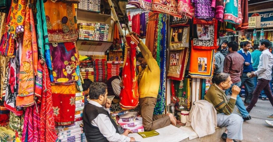 Agra : Private Spice Market Tour With Guide and Driver