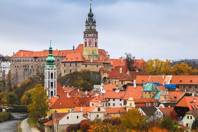Cesky Krumlov Scavenger Hunt and Best Landmarks Self-Guided Tour - Key Points