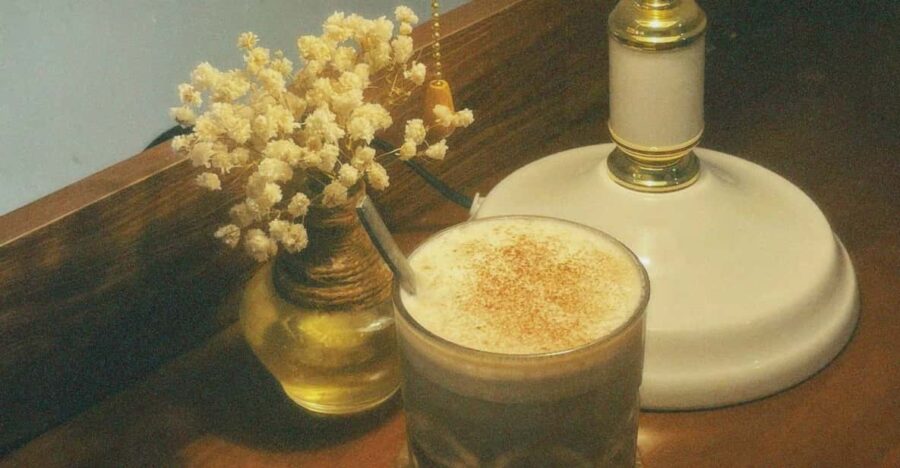 Hanoi: Taste of the Locals With Egg Coffee Making