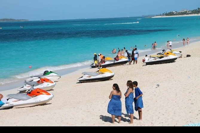 Jet Ski Rentals in the Nice Blue Waters of the Bahamas