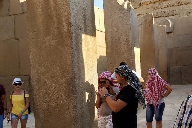 Lite Tour Cairo – Pyramids and The Egyptian Museum