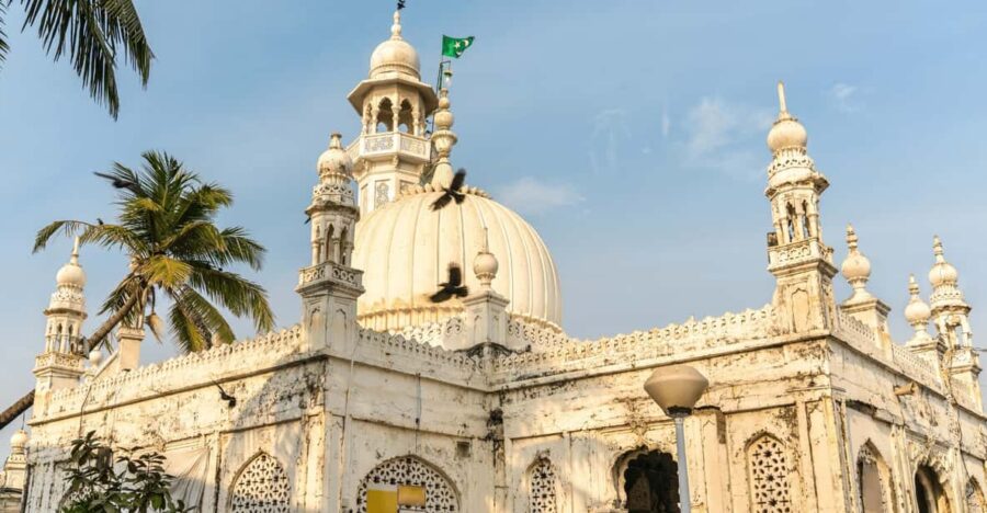 Mumbai: Temples and Shrines Guided Walking Tour