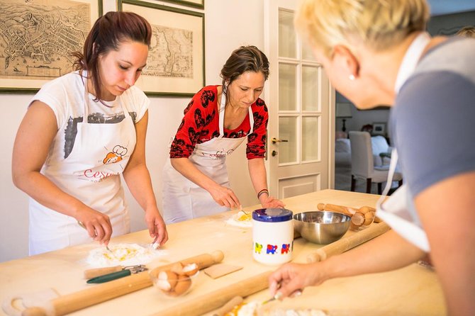 Private Cooking Class at a Cesarinas Home in Reggio Calabria