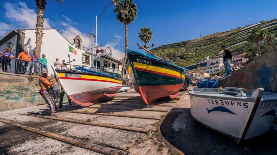 Private Vespa Guided Tour Funchal & Câmara Lobos (3hrs)