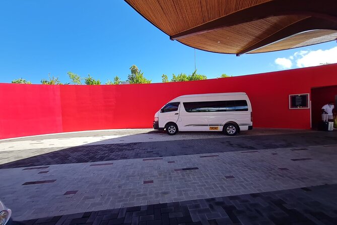 Transportation From Liberia Airport to Riu Palace Guanacaste