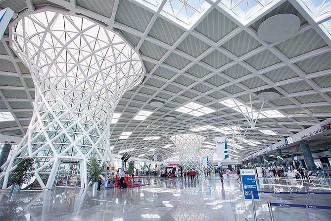 Alacati Hotels to Izmir Airport ADB Transfers