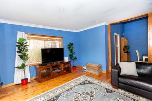 Best Central House - Sleeps 10 - Property Overview