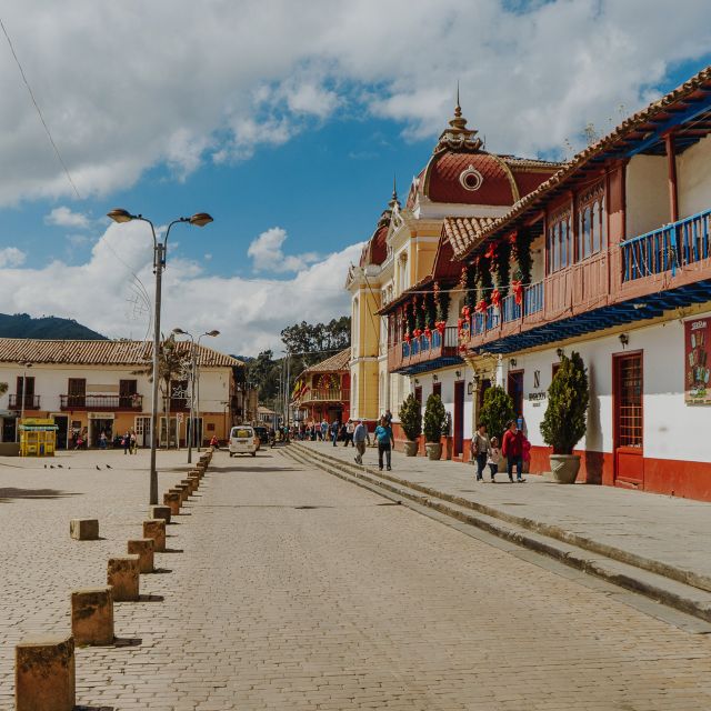 Bogota: Zipaquirá Salt Cathedral and Lake Guatavita Day Tour