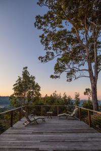Escarpment Retreat & Day Spa for Couples - Location and Surroundings