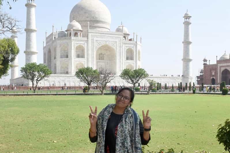 From Delhi : Taj Mahal, Agra Fort and Baby Taj Day Tour
