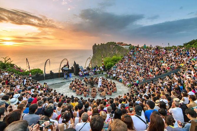 Half Day Bali Private: Uluwatu Cliff Temple and Jimbaran Bay Tour