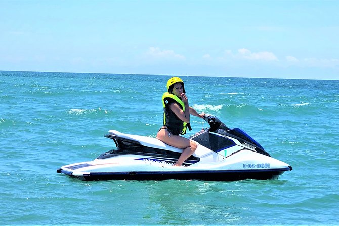Jet Ski Rental Along the Coast Line of Manta