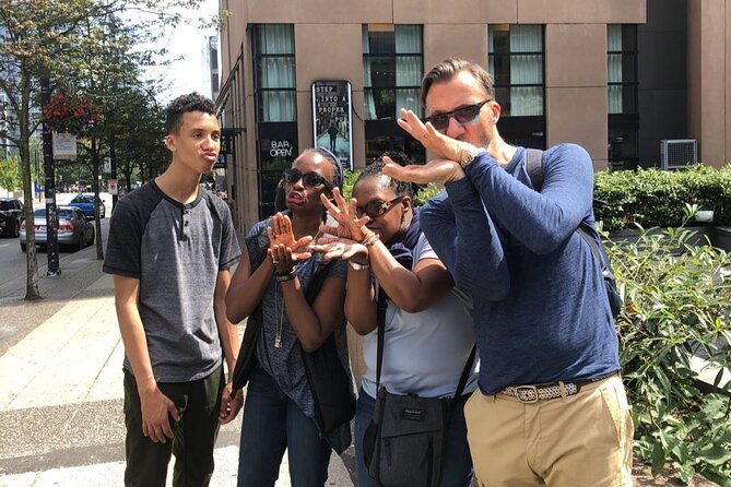 Los Angeles Scavenger Hunt by Crazy Dash