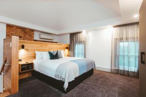 Maylands Lodge - Hotel Overview