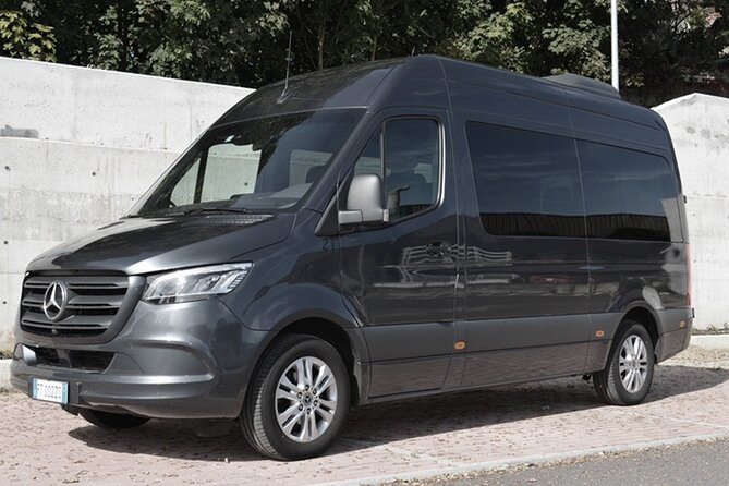 Minibus Private Transfer Philadelphia Airport PHL to Philadelphia
