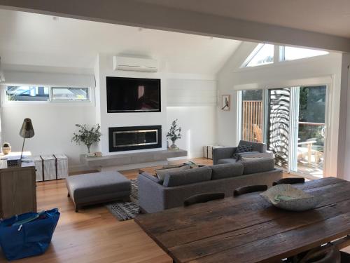 Monicas at Diamond Bay Sorrento - Property Overview