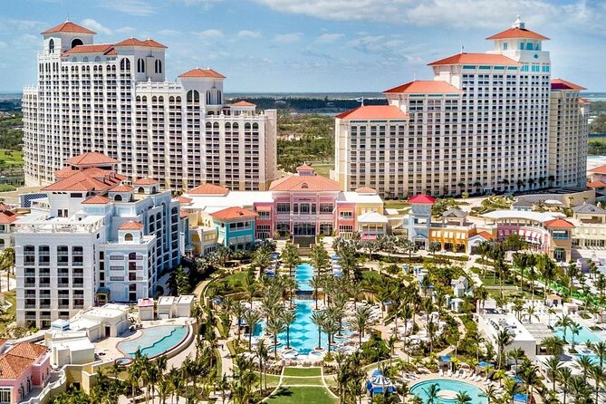 One Way Shared Shuttle NAS Airport to Cable Bch Hotels-Free Wifi - Service Overview