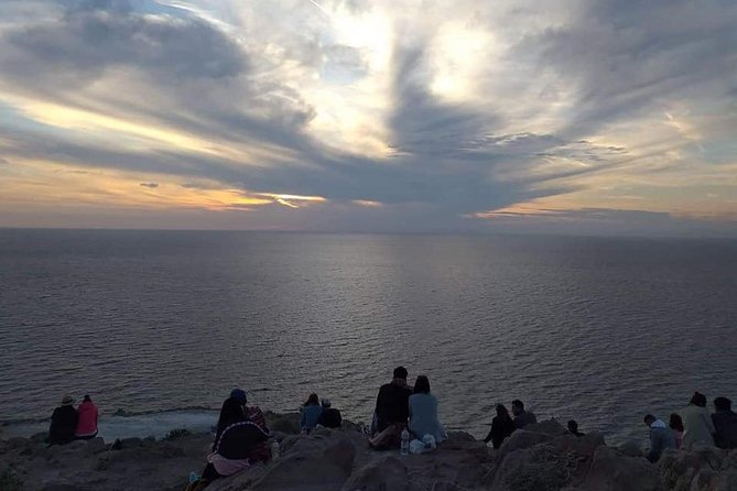 Private Custom Tour : Santorini Half Day 5 Hours ( Morning or Afternoon )
