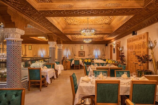 Private Tour Casablanca With Lunch, Mosque Entrance Included
