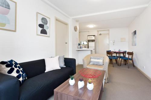 South Perth Executive Apartment - Overview and Location
