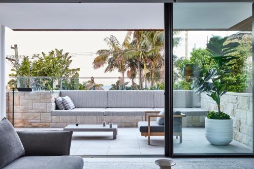 Tamarama House - Property Overview