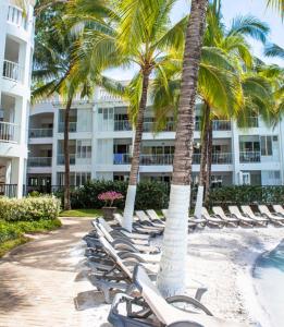 5313 BEACH CLUB CORAL SUITE - Apartment Features and Amenities
