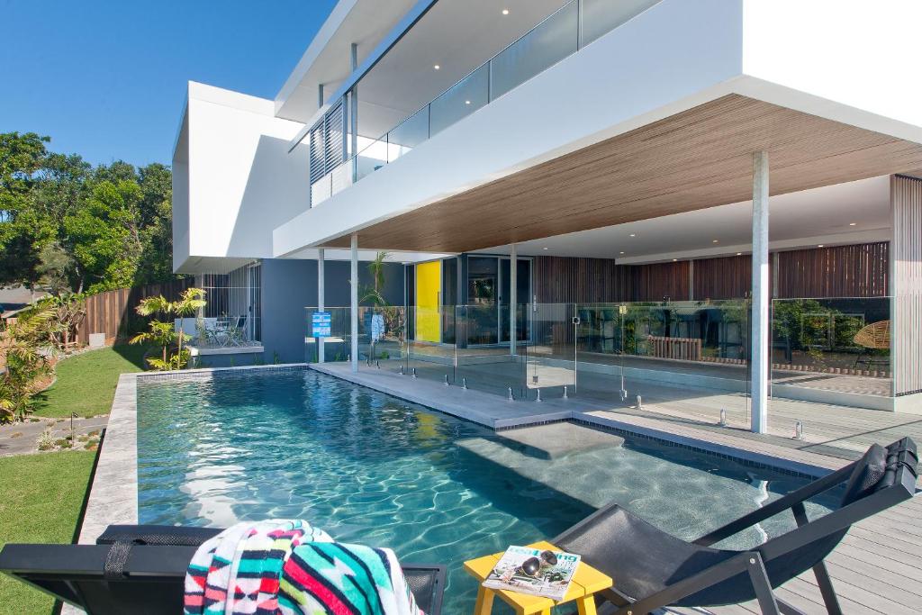 Blueys Beach House – 5 Bedroom Review