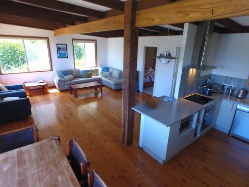Corymbia Batemans Bay - Location and Accessibility