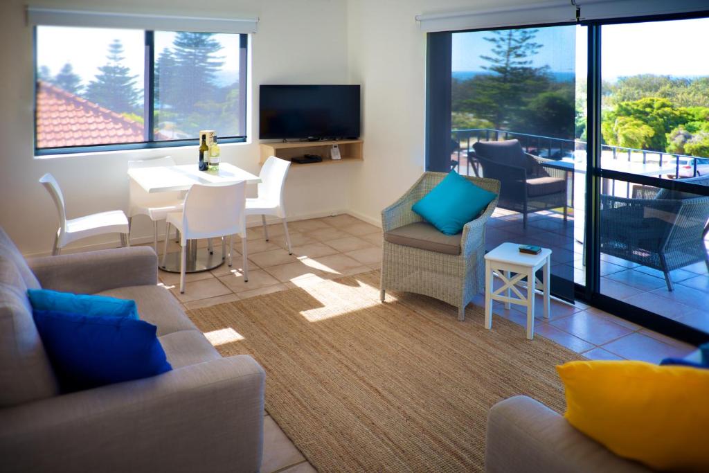 Cottesloe Marine Apartment – Executive Escapes Review